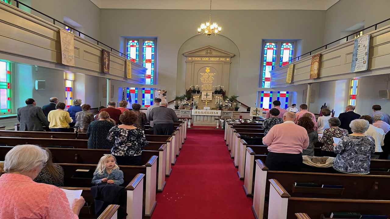 Easter Congregation and Alter